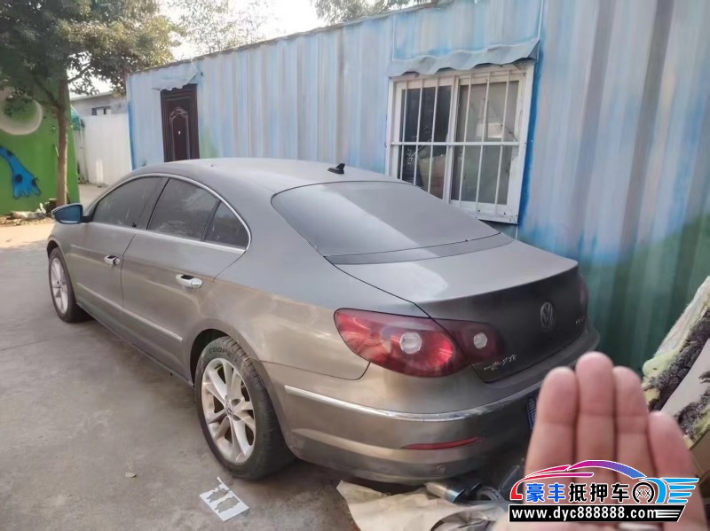 13年大众CC轿车抵押车出售