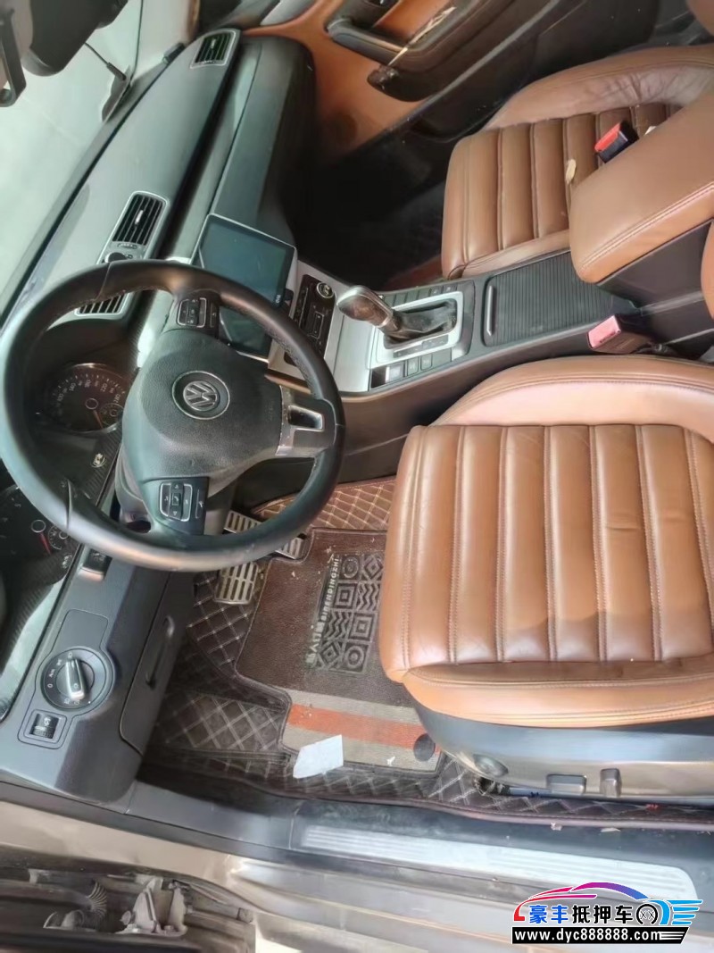 13年大众CC轿车抵押车出售