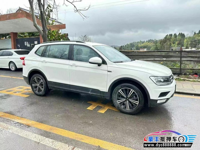 20年大众途观轿车抵押车出售