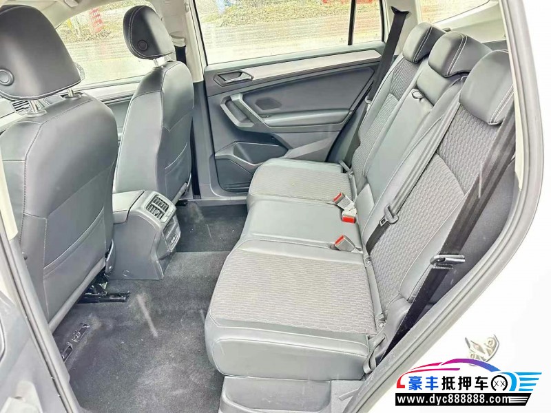 20年大众途观轿车抵押车出售