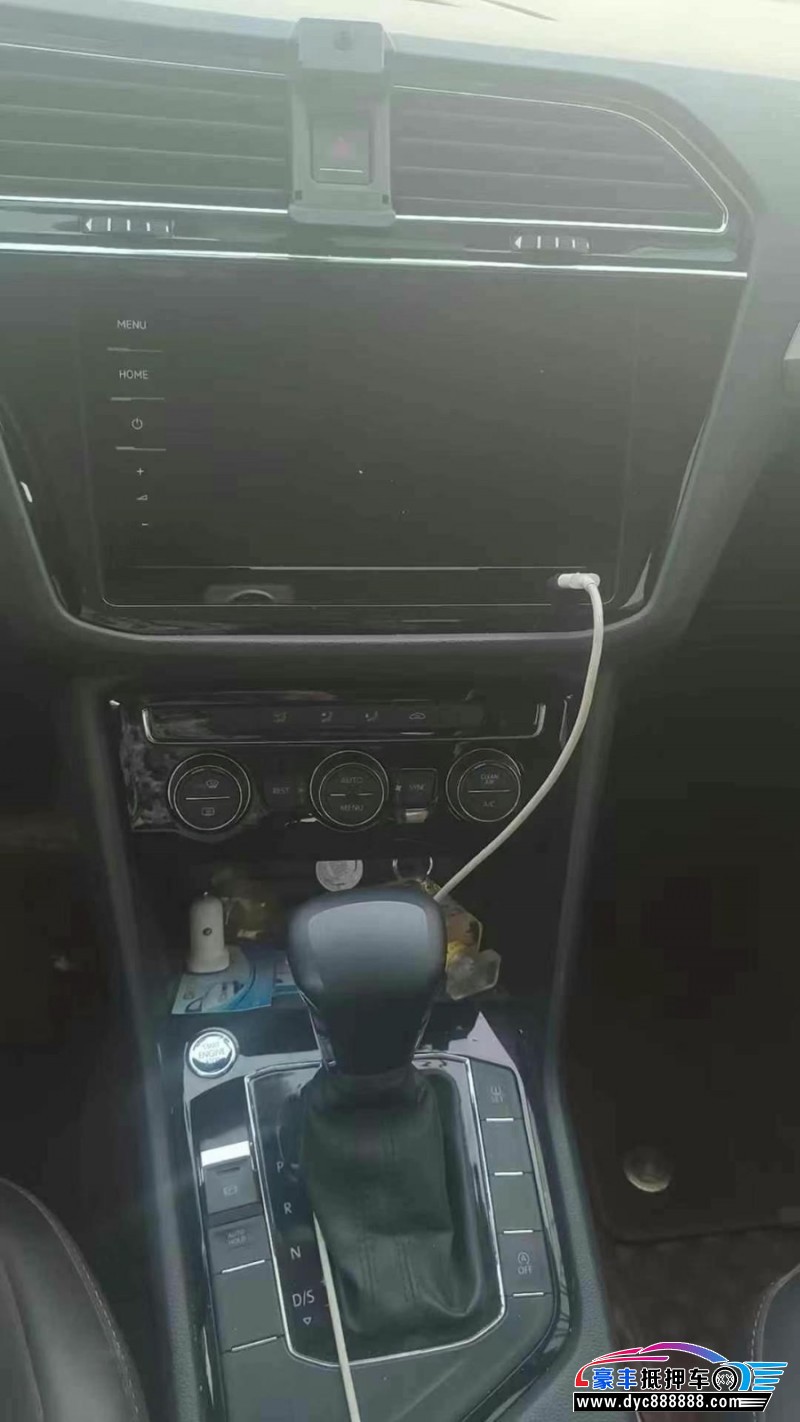 20年大众途观轿车抵押车出售