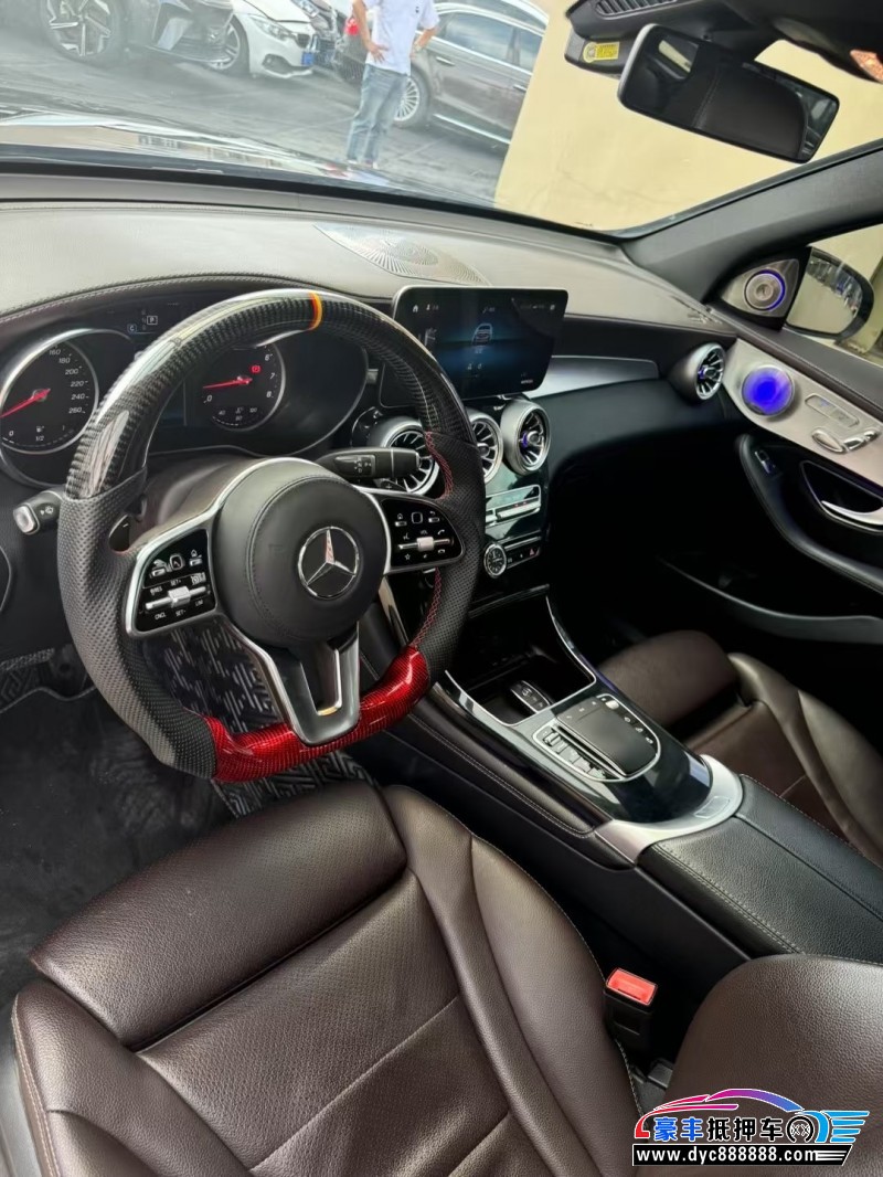 19年奔驰GLCSUV抵押车出售