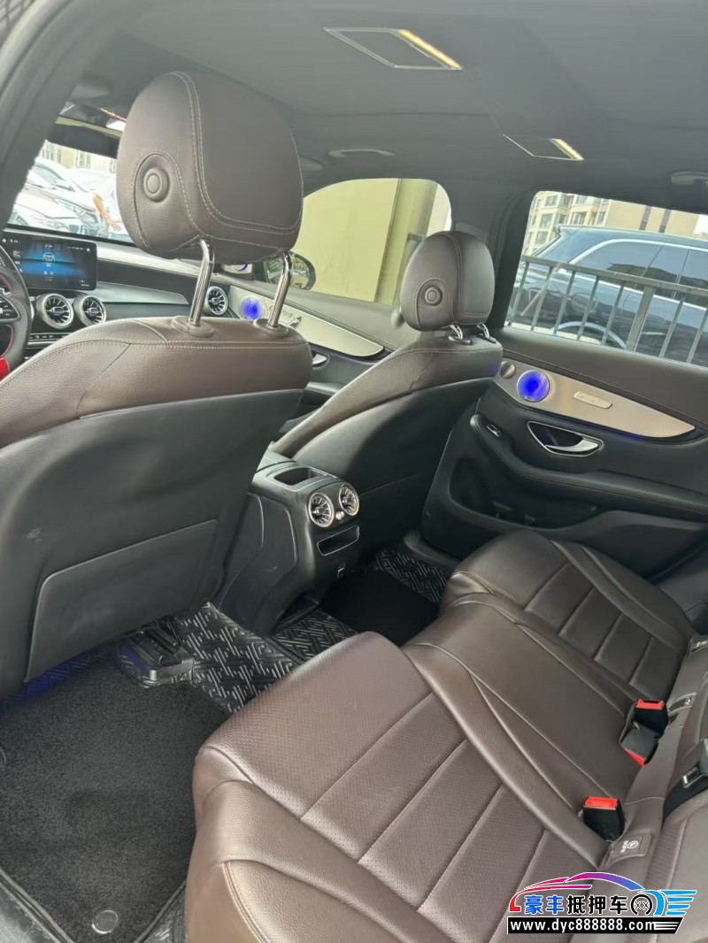 19年奔驰GLCSUV抵押车出售