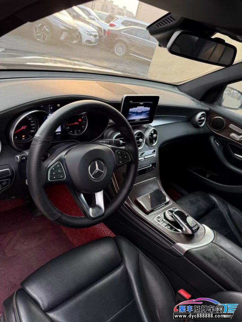 19年奔驰GLCSUV抵押车出售