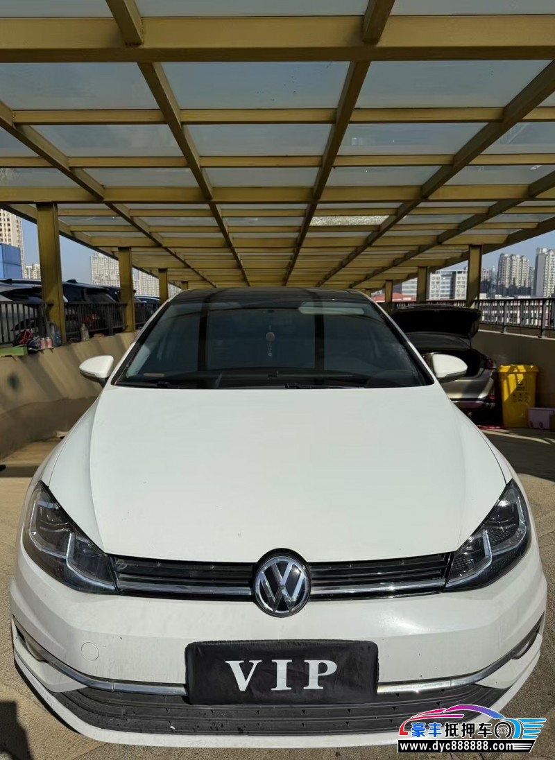 18年大众高尔夫轿车抵押车出售