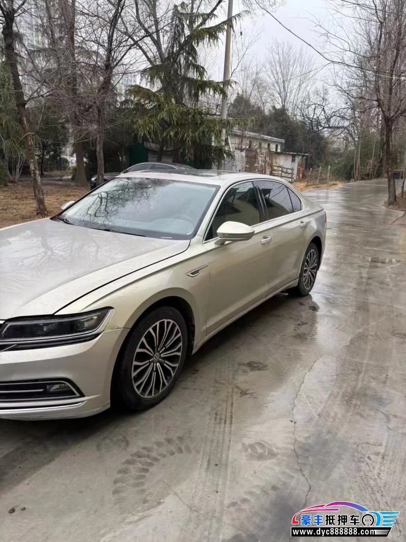 18年大众途昂轿车抵押车出售