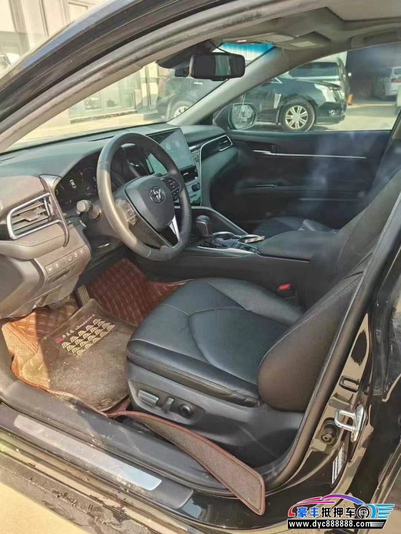 22年丰田凯美瑞轿车抵押车出售