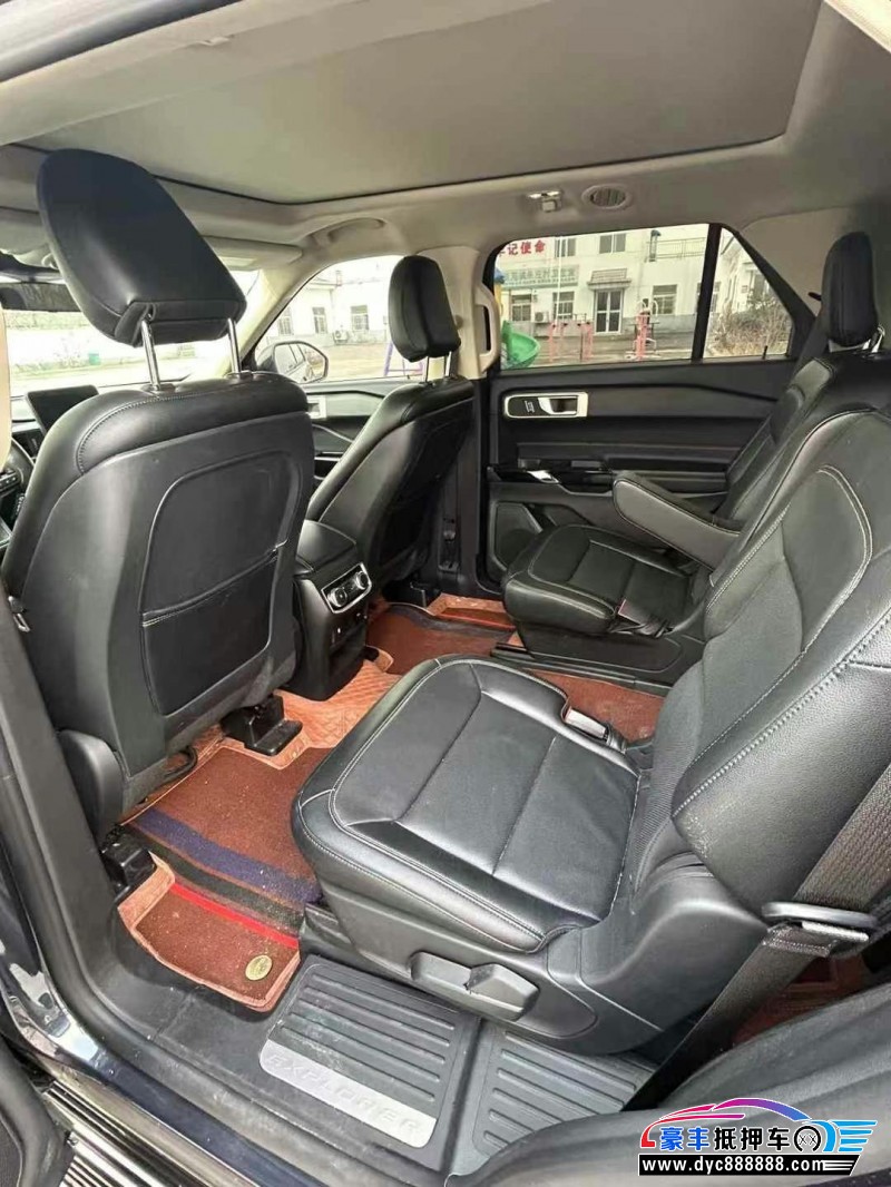 22年福特探险者轿车抵押车出售