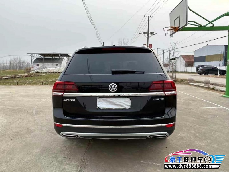 18年大众途昂轿车抵押车出售