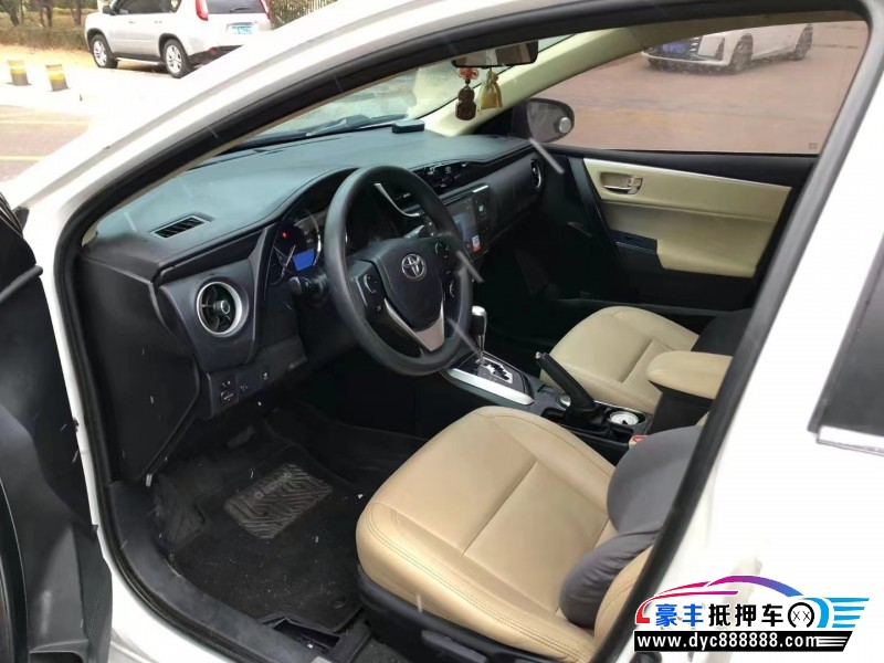 17年丰田卡罗拉轿车抵押车出售