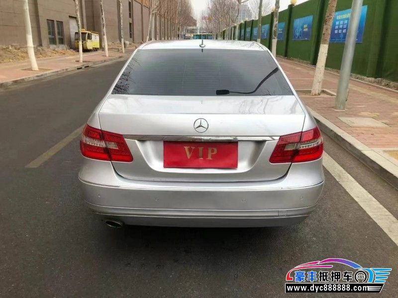 10年奔驰E轿车抵押车出售