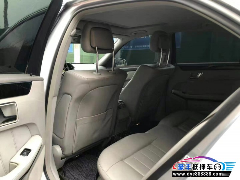 10年奔驰E轿车抵押车出售