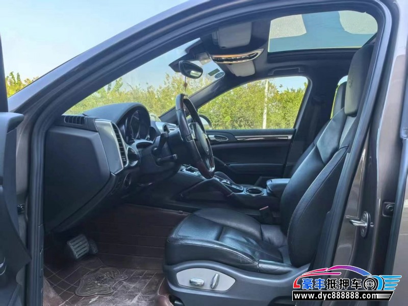 14年保时捷卡宴轿车抵押车出售