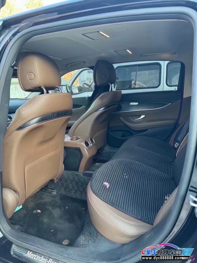 19年奔驰E轿车抵押车出售