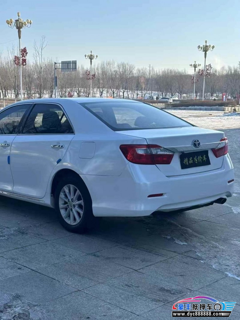 14年丰田凯美瑞轿车抵押车出售