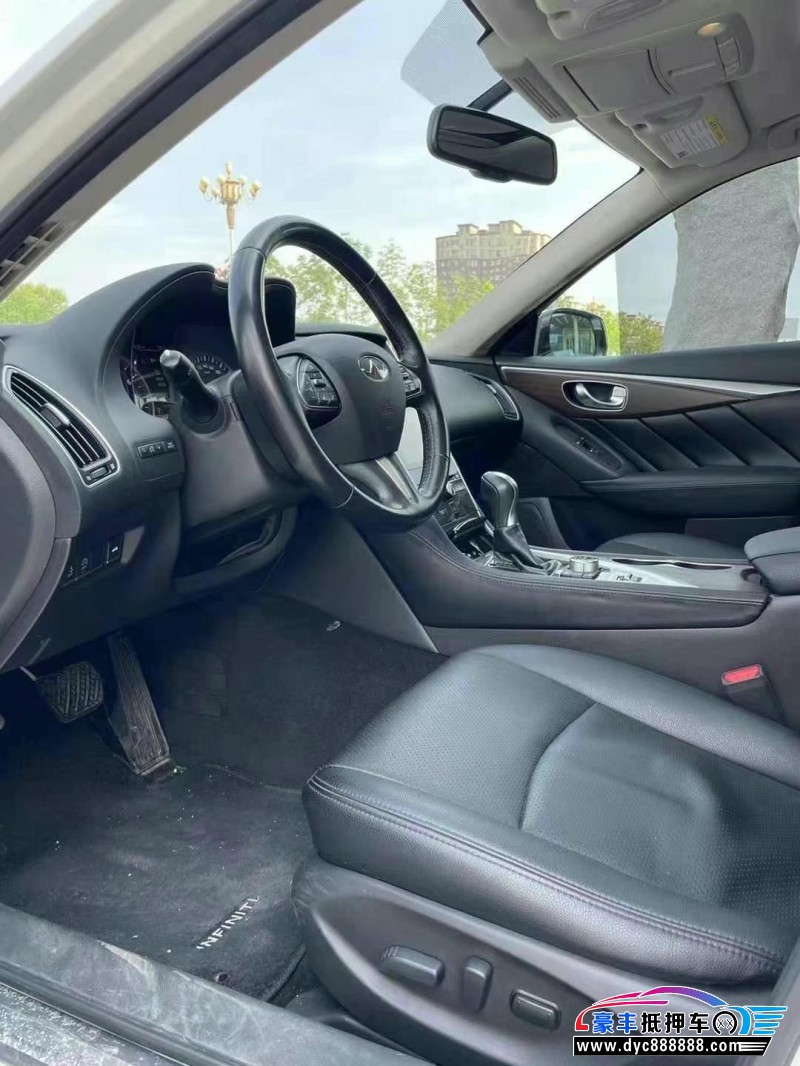 17年英菲尼迪Q50L轿车抵押车出售