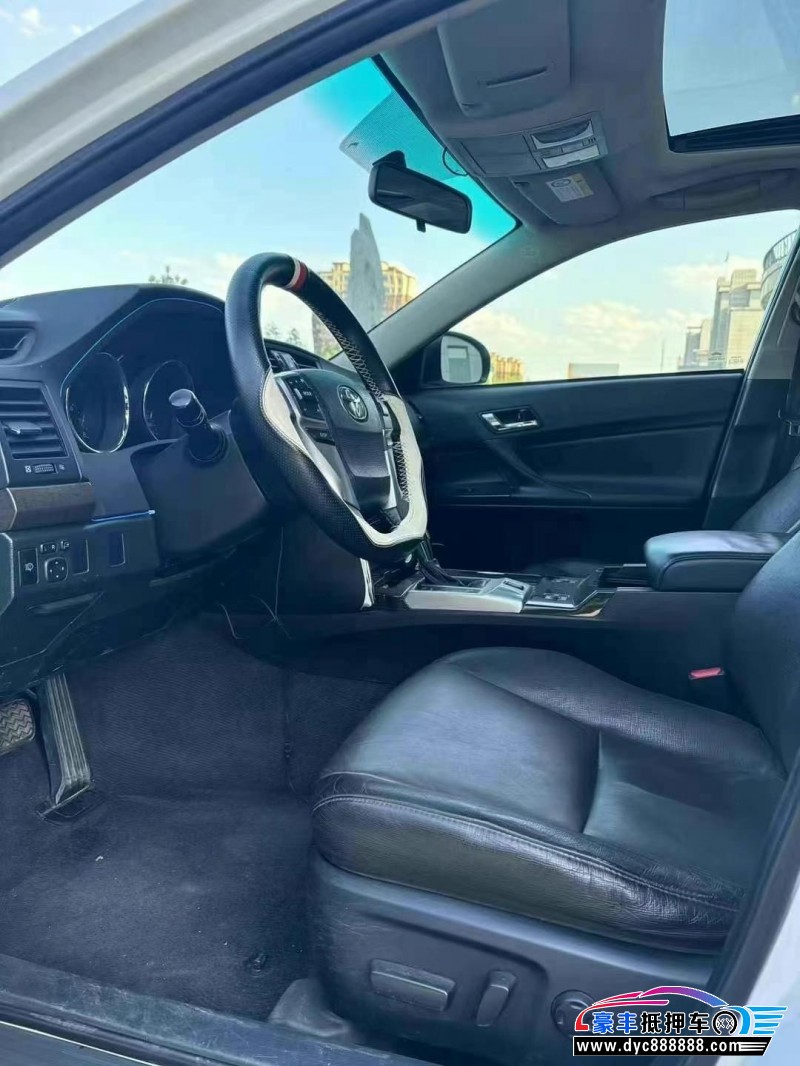 17年丰田锐志轿车抵押车出售