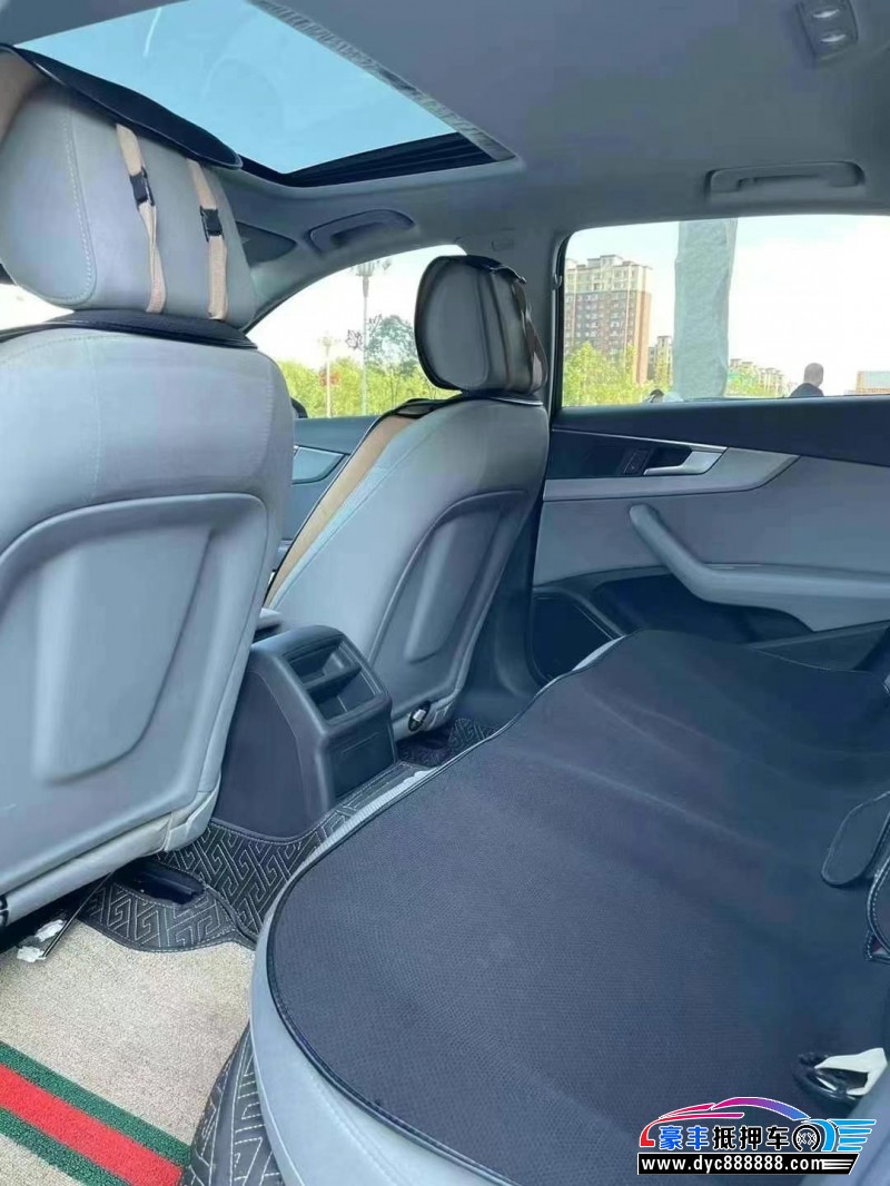 18年奥迪A4L轿车抵押车出售