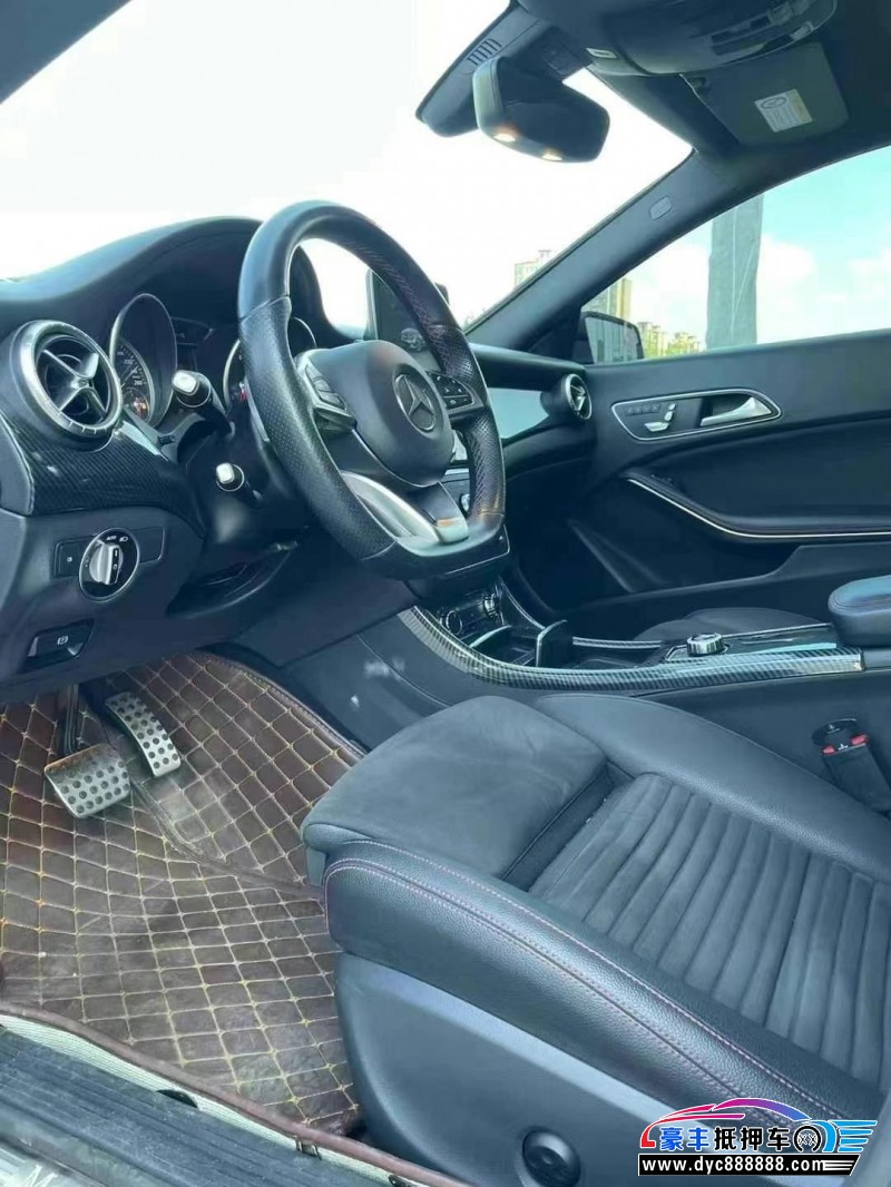 18年奔驰CLA轿车抵押车出售