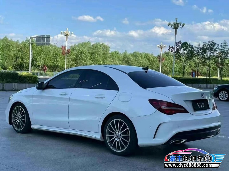 18年奔驰CLA轿车抵押车出售