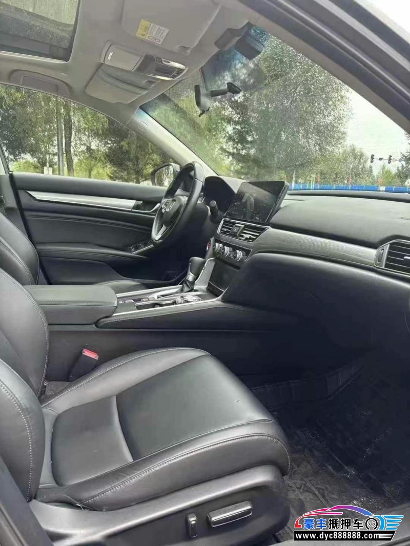 22年本田雅阁轿车抵押车出售