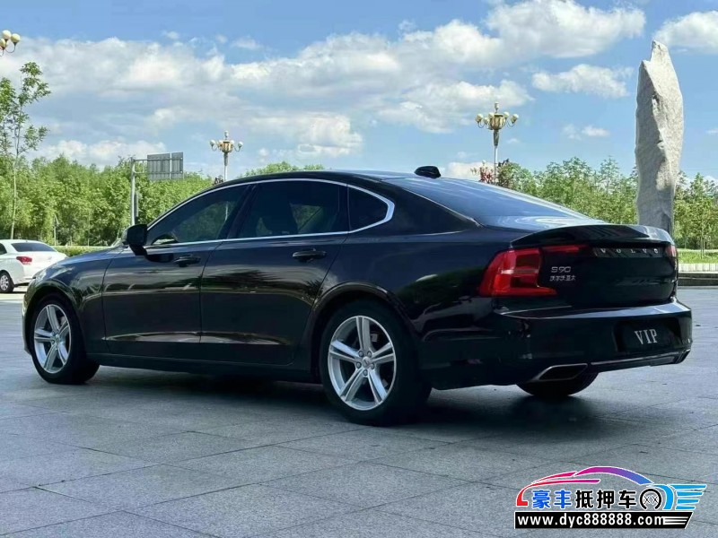 18年沃尔沃S90轿车抵押车出售