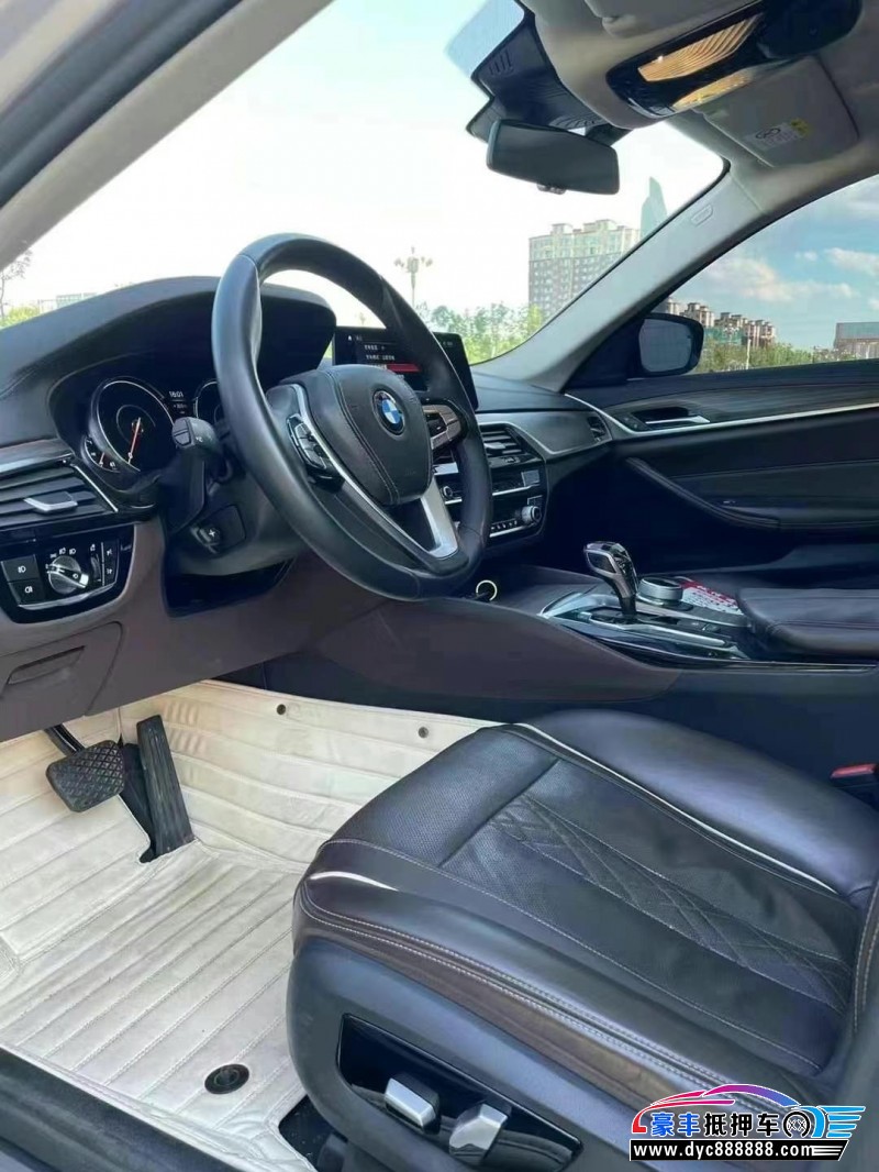 18年宝马5系轿车抵押车出售