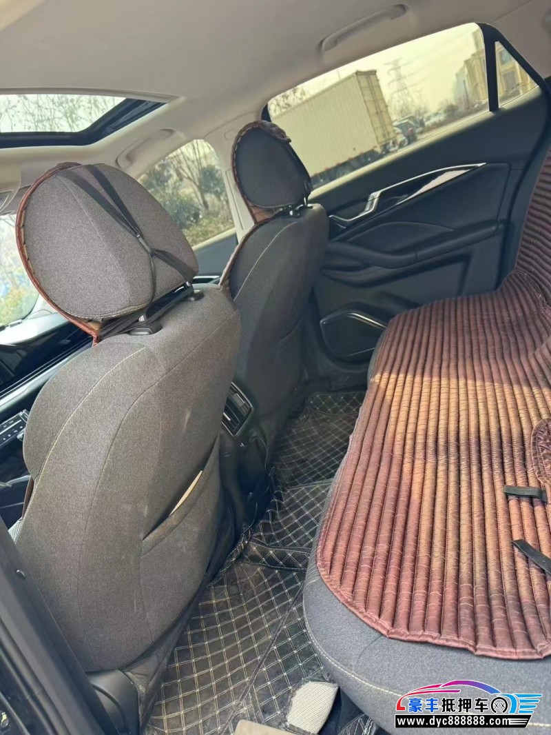 23年奔腾B70轿车抵押车出售