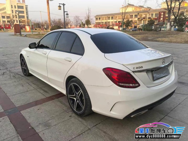 18年奔驰C轿车抵押车出售
