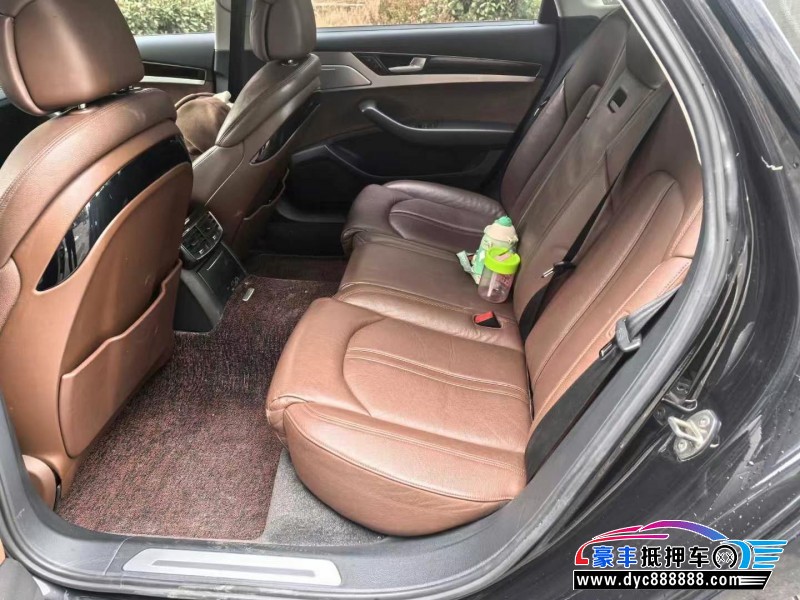 15年奥迪A8L轿车抵押车出售