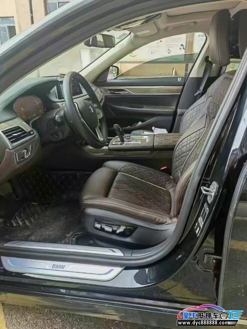 22年宝马7系轿车抵押车出售
