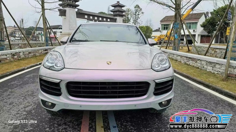 15年保时捷卡宴轿车抵押车出售