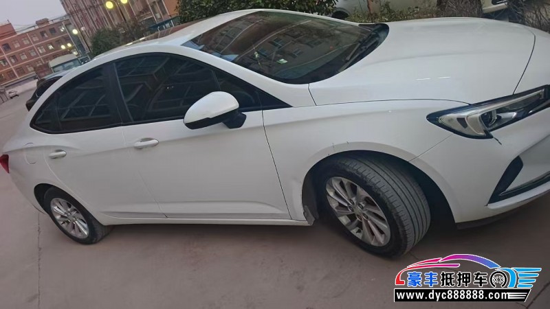 20年别克威朗轿车抵押车出售