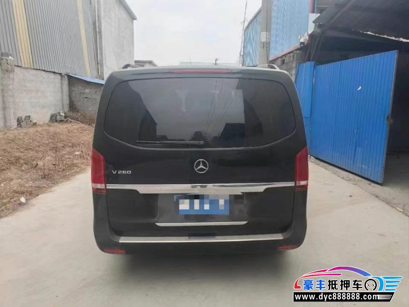 18年奔驰V轿车抵押车出售