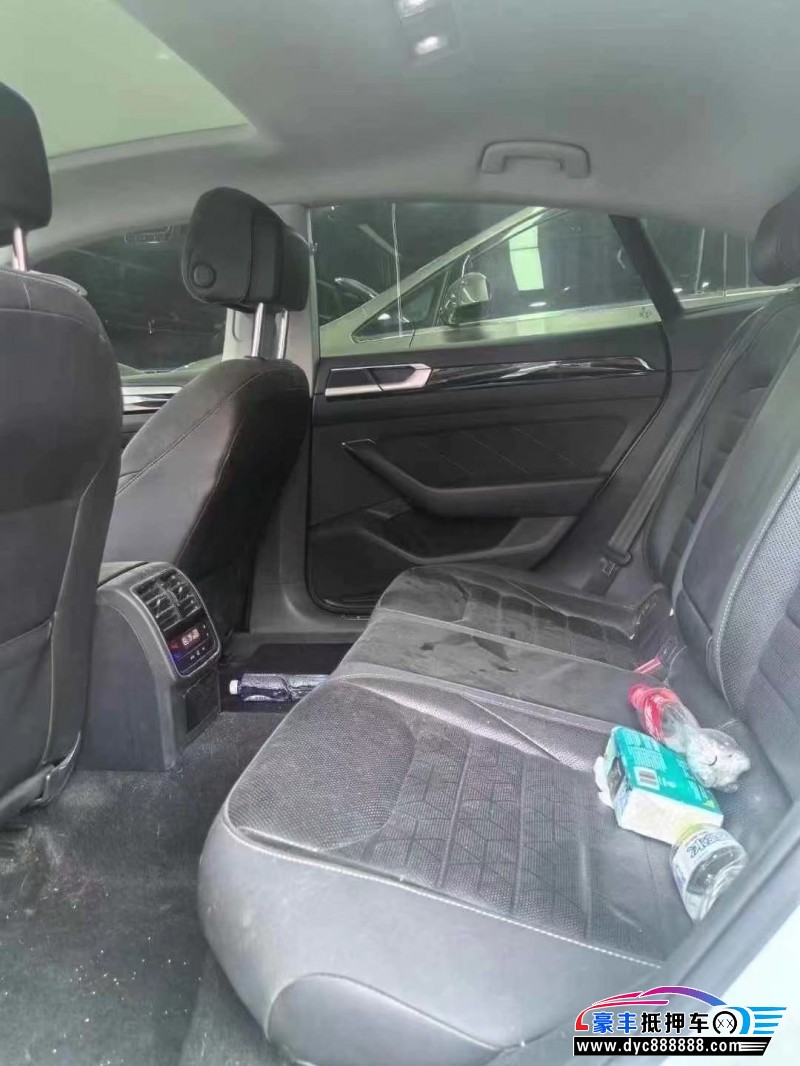 21年大众CC轿车抵押车出售