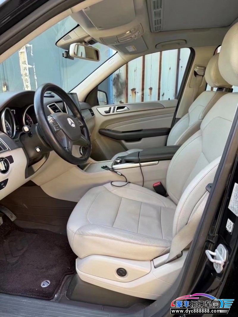 15年奔驰ML轿车抵押车出售