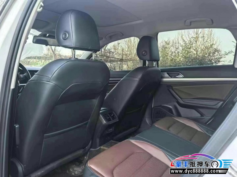 22年大众朗逸轿车抵押车出售