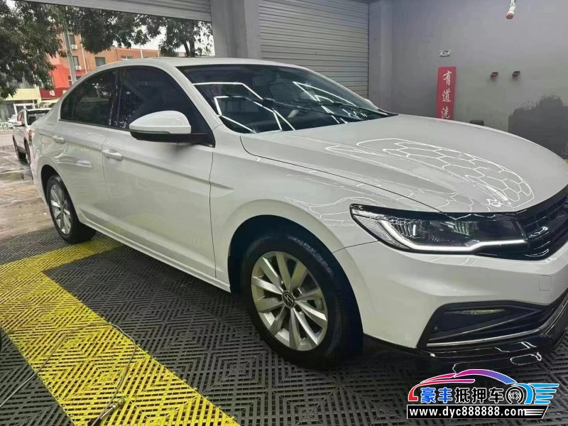 22年大众宝来轿车抵押车出售