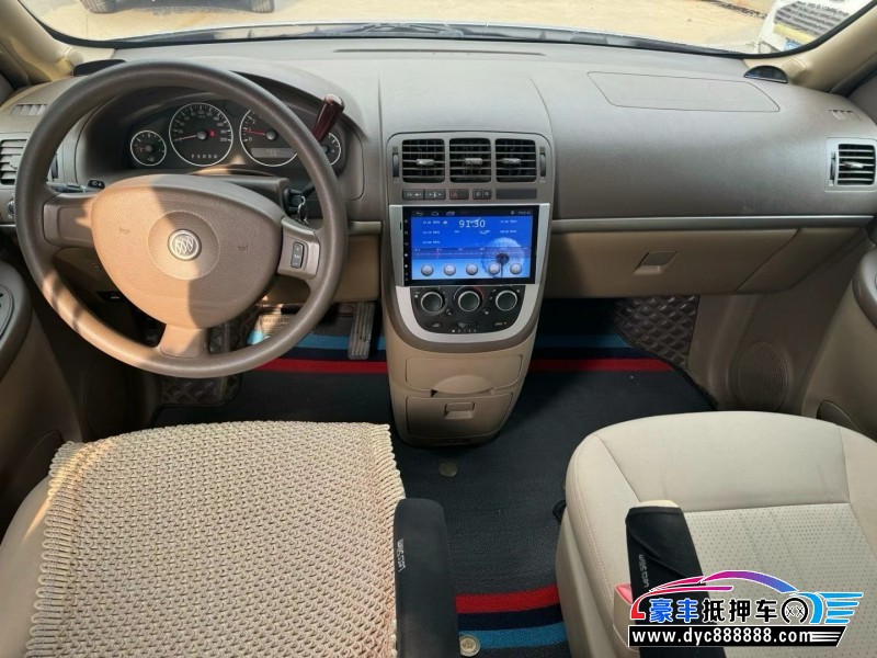 16年别克GL8轿车抵押车出售