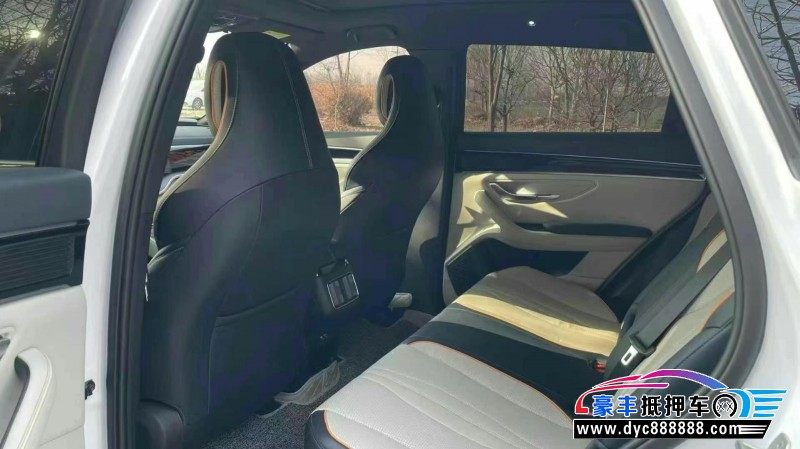 23年比亚迪宋轿车抵押车出售