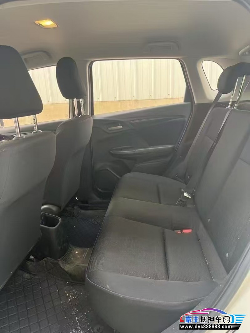 20年本田飞度轿车抵押车出售