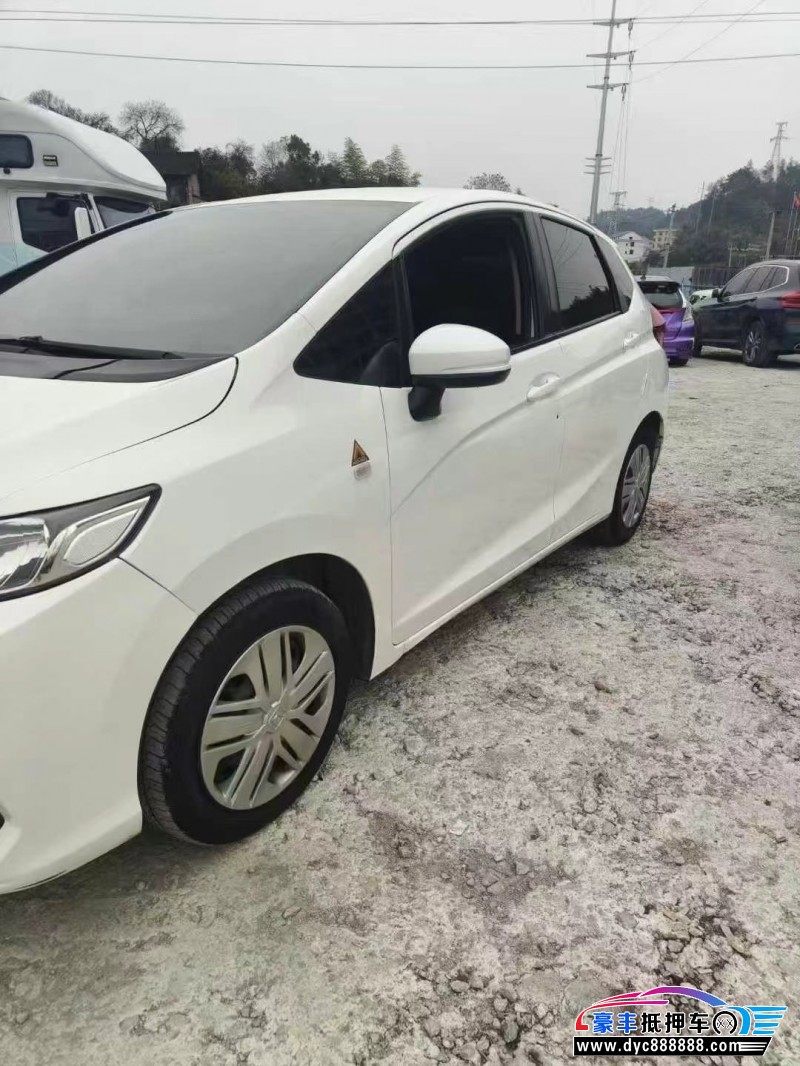 18年本田飞度轿车抵押车出售