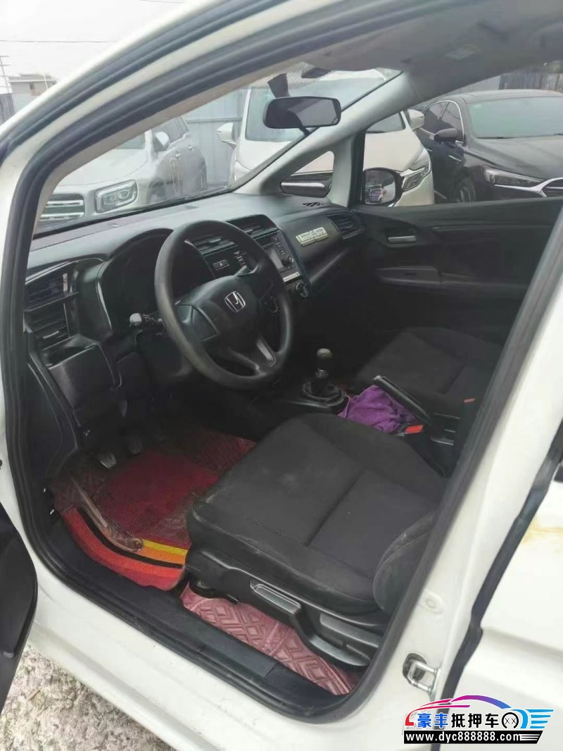 18年本田飞度轿车抵押车出售