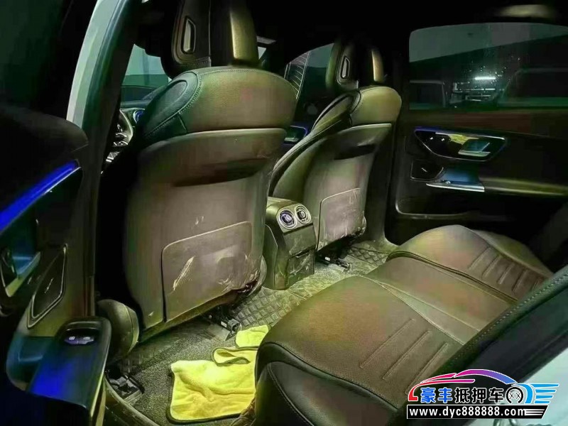 23年奔驰C轿车抵押车出售