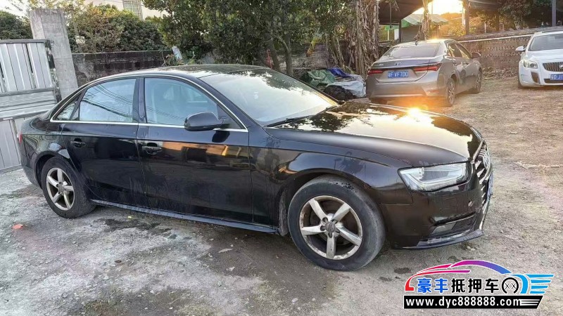 13年奥迪A4L轿车抵押车出售