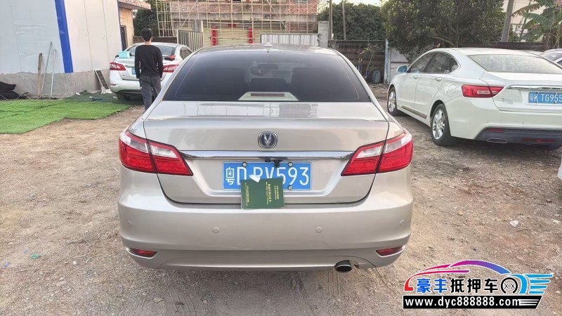 16年长安睿骋轿车抵押车出售