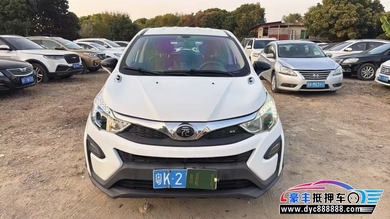 17年比亚迪元轿车抵押车出售