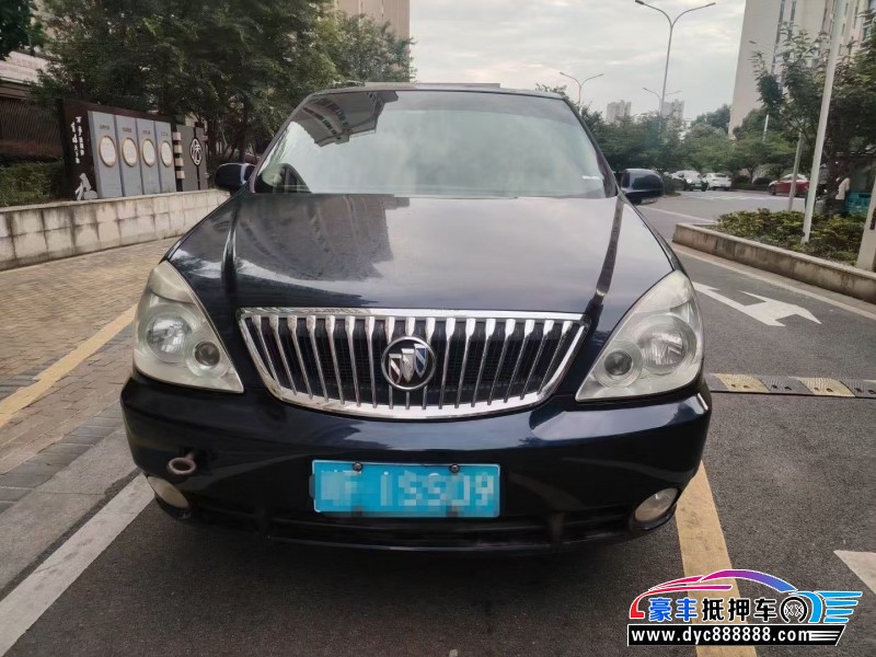 15年别克GL8轿车抵押车出售