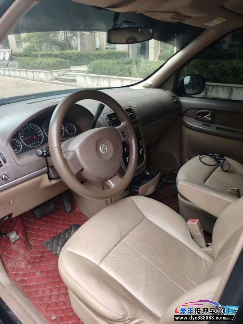 15年别克GL8轿车抵押车出售