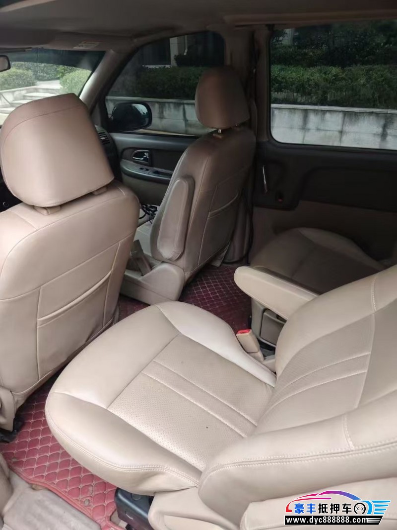 15年别克GL8轿车抵押车出售